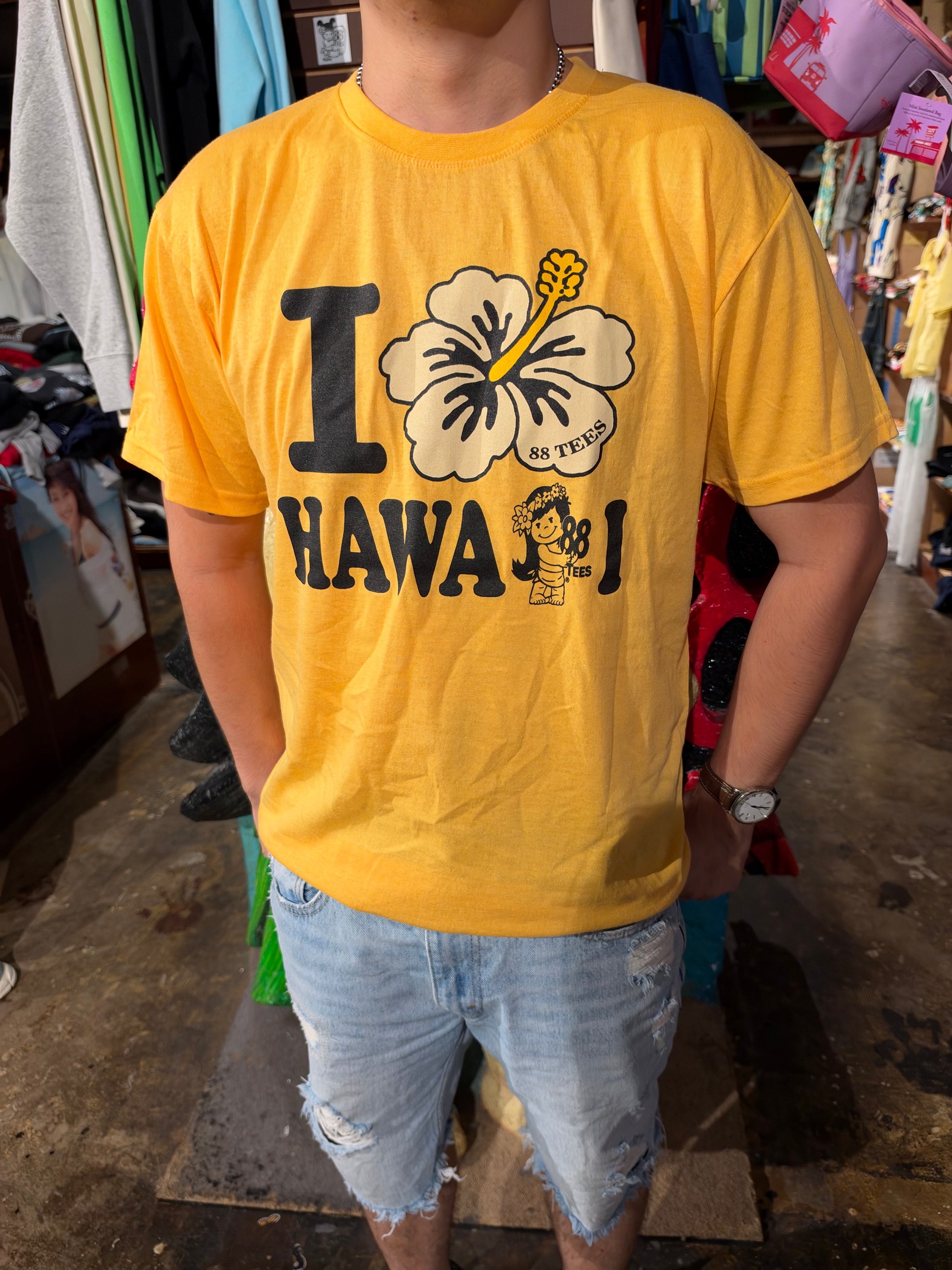 Unisex – 88 Tees - Honolulu, Hawaii