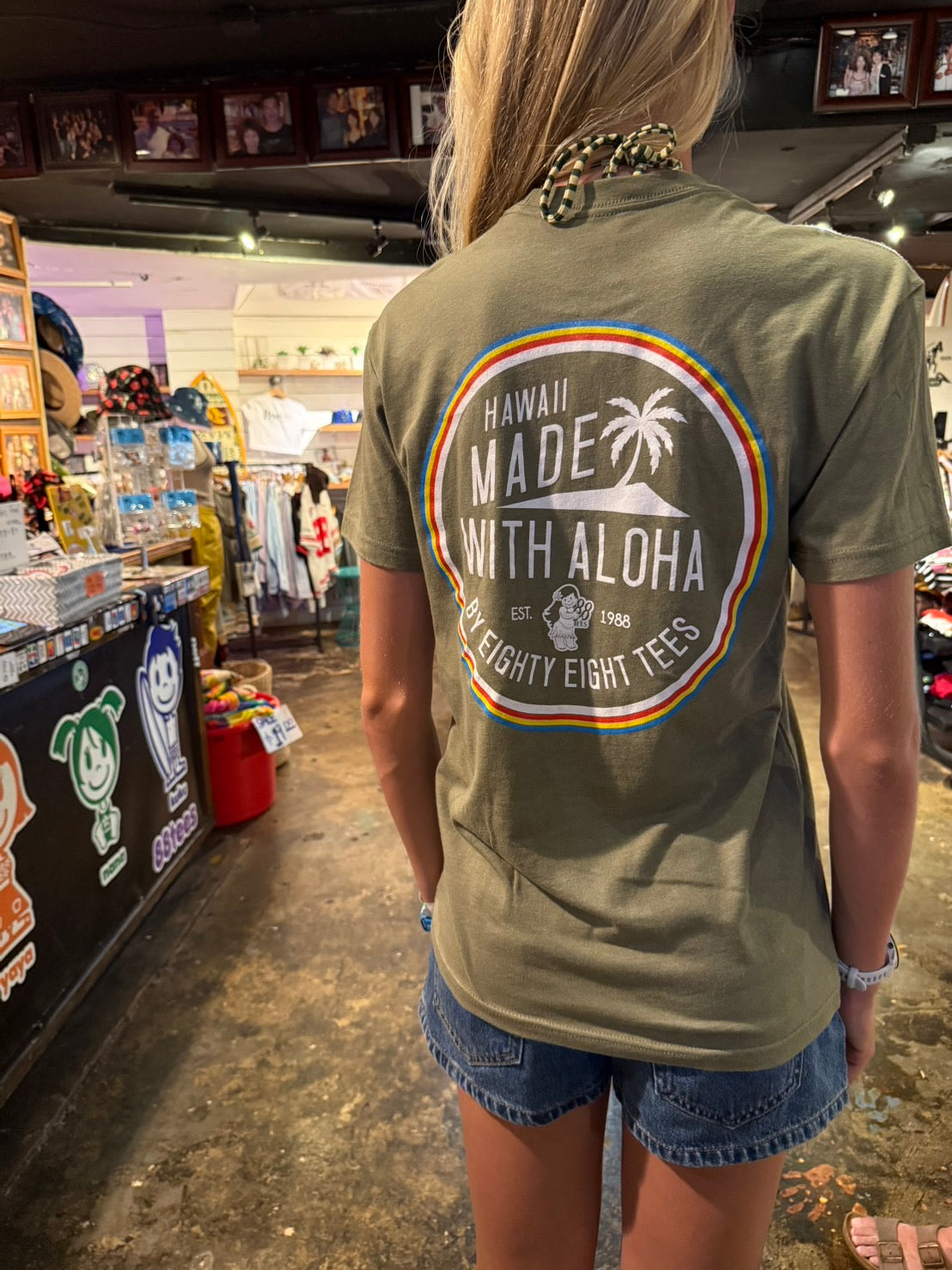 Unisex – 88 Tees - Honolulu, Hawaii