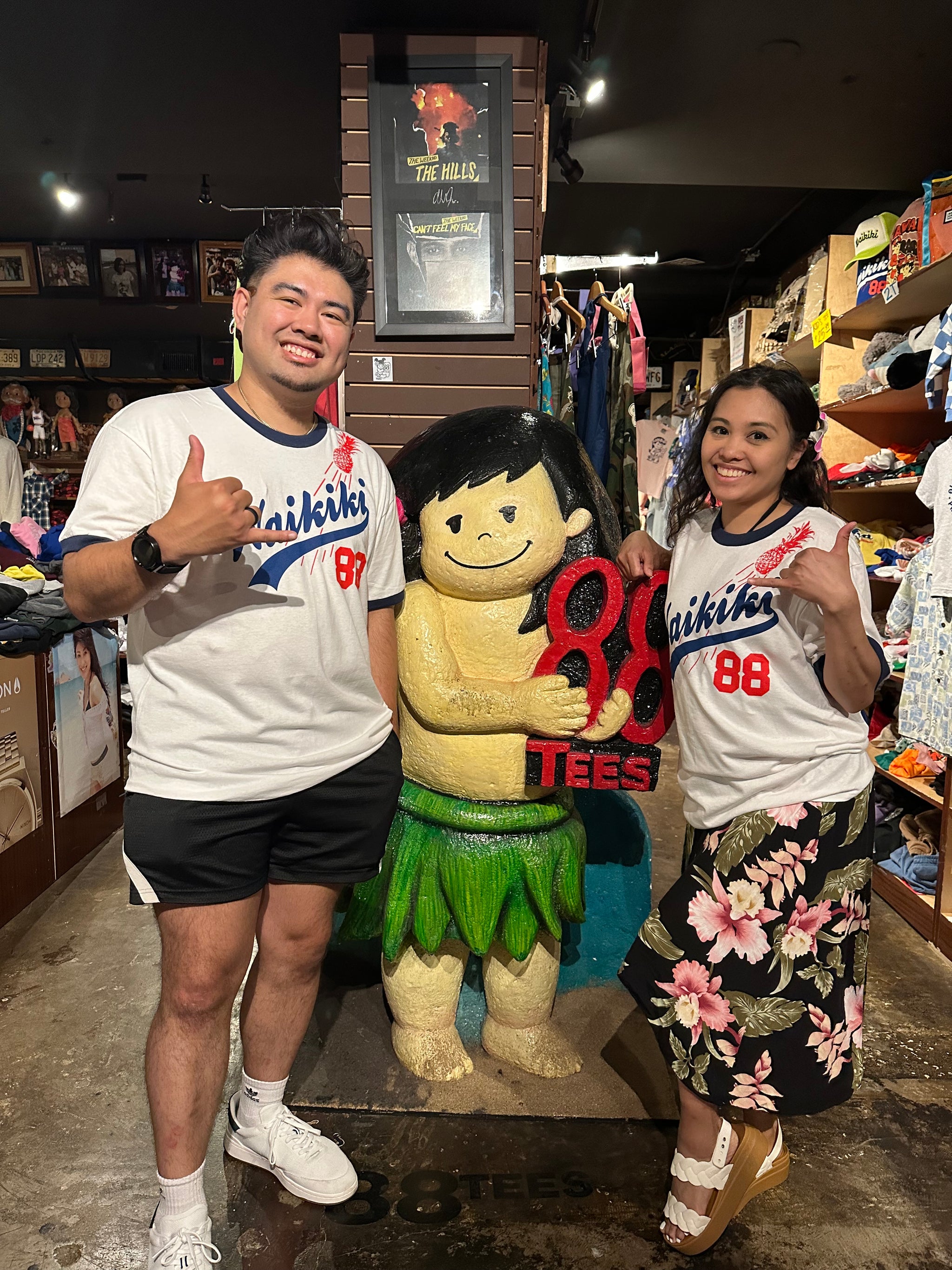 Unisex – 88 Tees - Honolulu, Hawaii