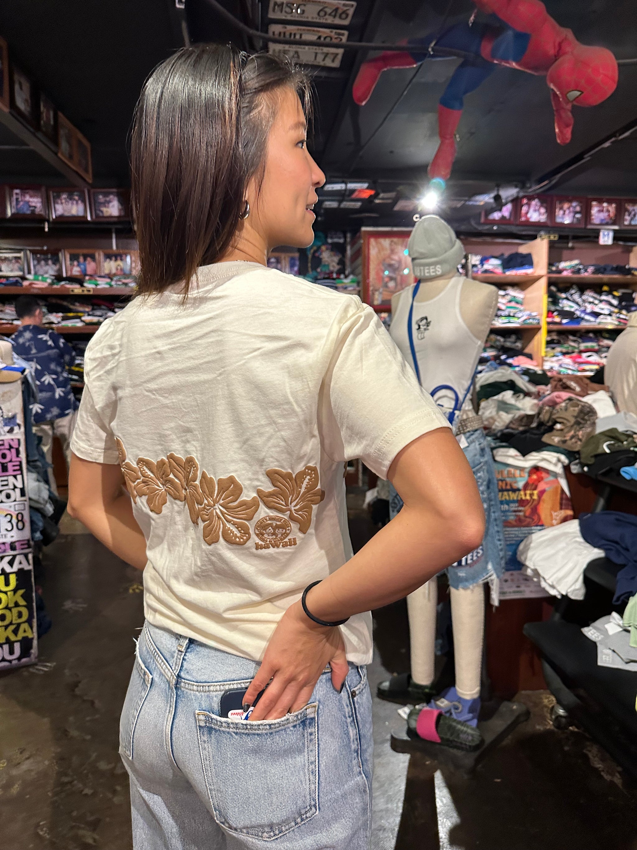 Hibiscus Lei Tee – 88 Tees - Honolulu, Hawaii