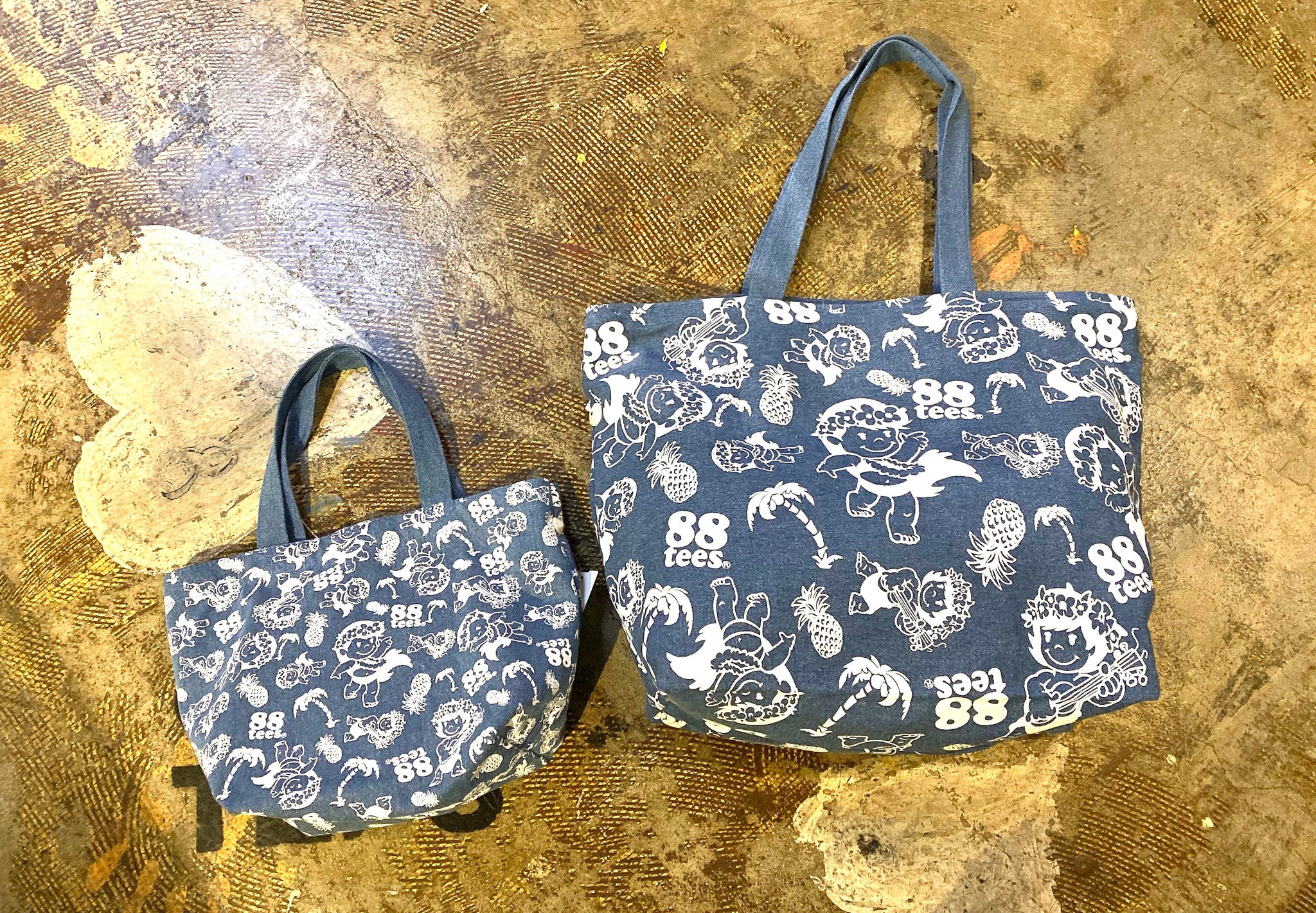 YAYA ALL OVER DENIM ZIPPER TOTE BAG – 88 Tees - Honolulu, Hawaii